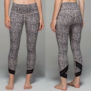 lululemon athletica 🐆 Leopard Print Ankle Leggings, Size 2, Looks new